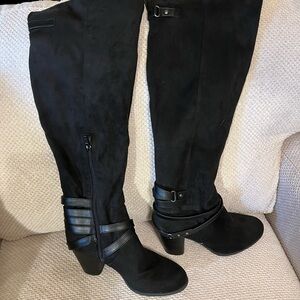 Women's Black Knee-High Boots